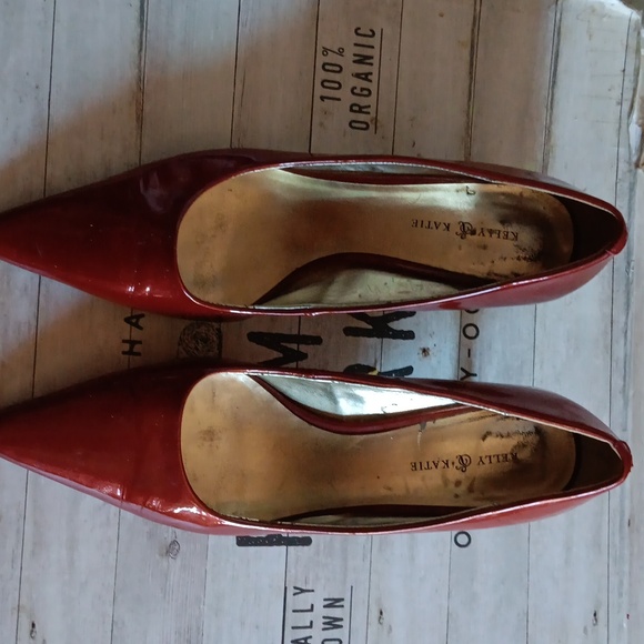 Shoes - Picture 3 of 6